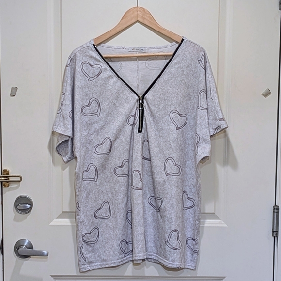 EUC Misslook 3X  Cotton Blend Grey Heart Print Zip Collar Tee - Picture 2 of 5